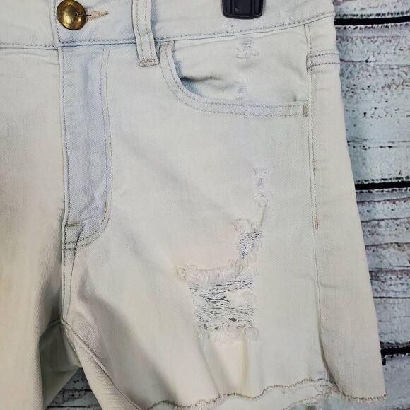 American Eagle Outfitters Women’s Hi-Rise Shortie Distressed Denim Shorts Size 6 - Picture 2 of 7